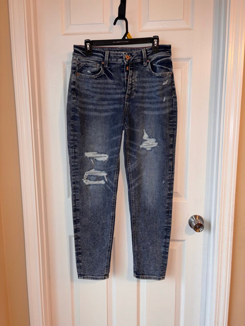 Maurices High Rise Boyfriend Jeans Women’s 6 Short Distressed Medium Wash